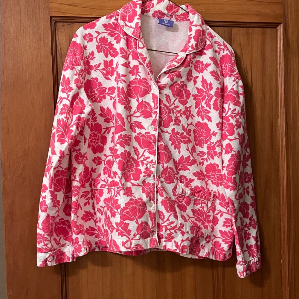 Pine Cone Hill 100% Cotton Flannel Pajama Top,Magenta Floral Print, size medium